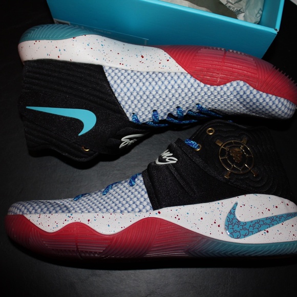 Nike Kyrie 2 Freestyle Doernbecher 898641-001 - Picture 5 of 7